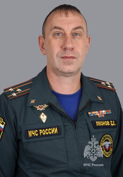 Леонов<br>Дмитрий Евгеньевич